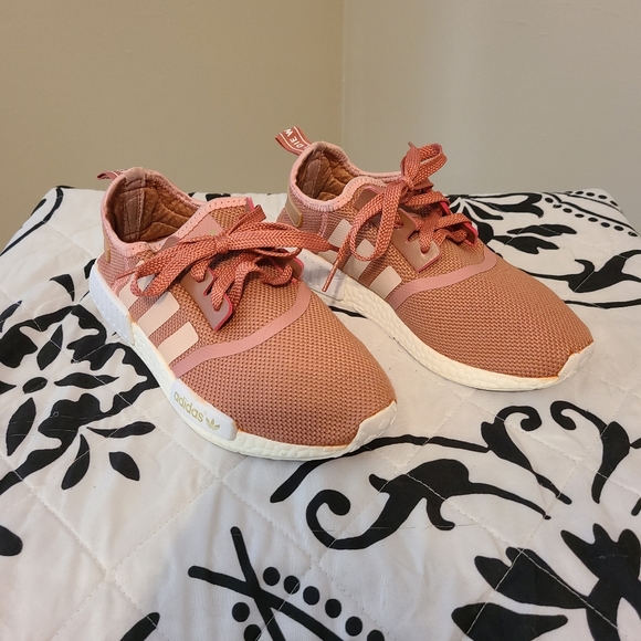 ADIDAS NMD R1 - Picture 2 of 14